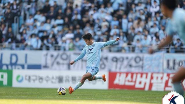 [K리그1 라이브] 고개 숙인 황재원, “염치없지만 응원해주신다면 대구를 원위치로 돌려놓겠다”