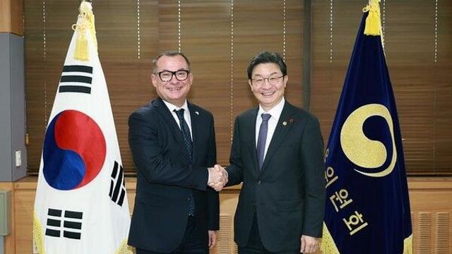 이억원 금융위원장, 독일연방은행 총재 면담…금융현안 논의