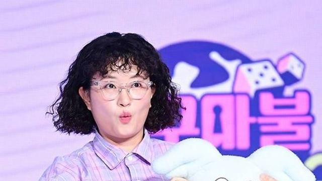 '100만' 무너졌다…원지, '창문 없는 지하 2층' 혹사 논란 '후폭풍' [엑's 이슈]