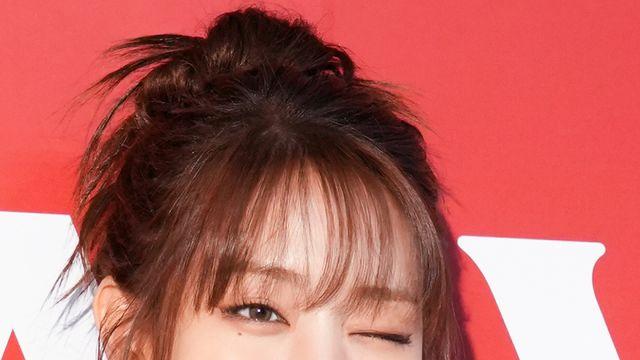 [포토] 아이들 민니, 꽃받침에 윙크까지 '깜찍함 폭발'