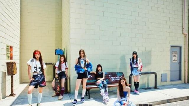 이즈나, 오늘(2일) 채팅 서비스 오픈…팬과 소통 직접 나선다