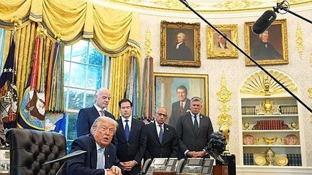 트럼프 “우크라이나 종전 협상 타결에 좋은 기회”… 유럽은 “푸틴 면책 안 돼” 경고