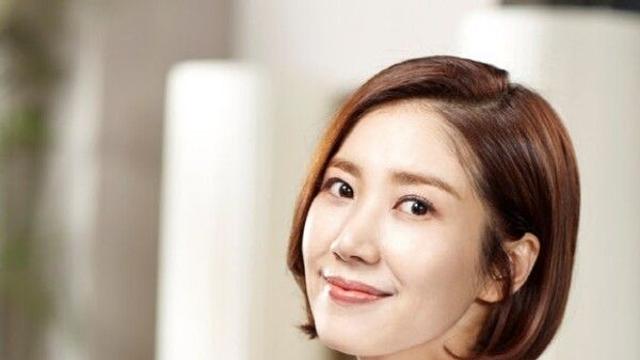 유호정, 11년 만에 안방극장 복귀... KBS 새 주말극 '사랑을 처방해 드립니다' 캐스팅