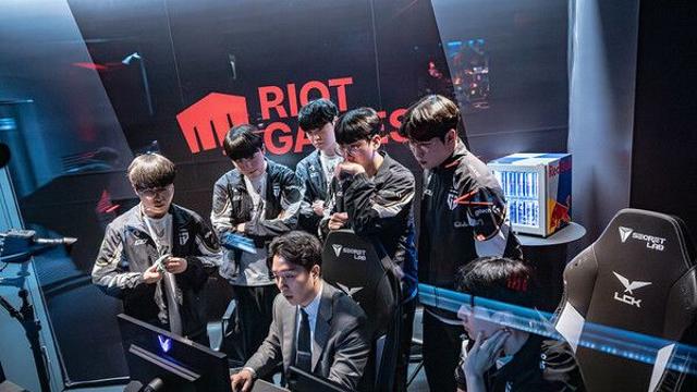 리그 오브 레전드 e스포츠 지각변동, LCK컵 경기 중 코치 보이스 시범 도입