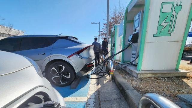 세계 전기차 판매, 전년비 25.5% 증가...중국 독주 속 현대차 8위