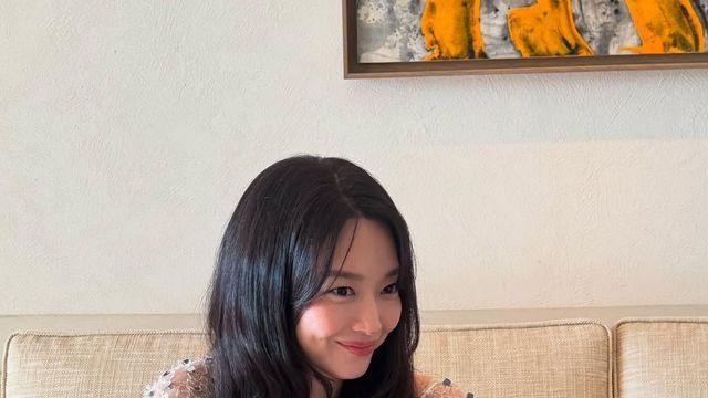 반짝일 준비됐어? 신민아, 문가영, 아이린이 알려주는 ‘실패 없는 파티룩’ 공식?