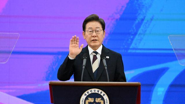 '실용' 내세우며 지지율 발판된 외교의 힘[李정부 반년]