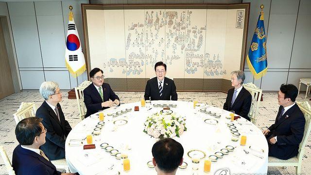 李대통령, 조희대 등 5부요인 오찬…