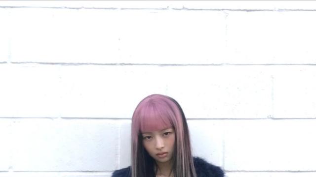 매끈매끈하다! 카니도 반할 아이브, 르세라핌의 스타킹 활용법