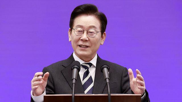 李대통령, 대북전단 논란에 