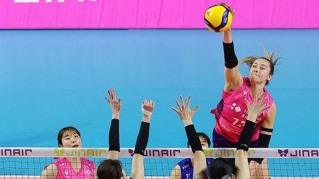 흥국생명 레베카, 귀화 희망 