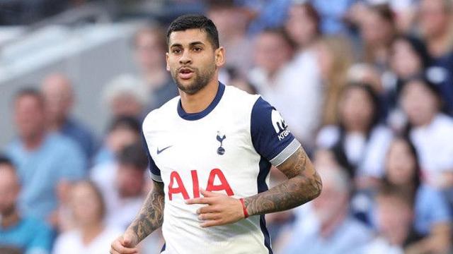 '답답해서 내가 오버헤드킥 한다' 센터백 로메로 환상골! '손흥민 공백 아직도 못메운' 토트넘, 간신히 무승부