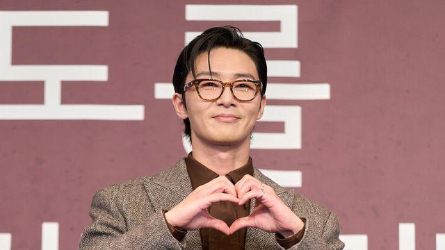 7년 만에 로맨스로 돌아온 ‘멜로 천재’ 박서준 ‘경도를 기다리며’