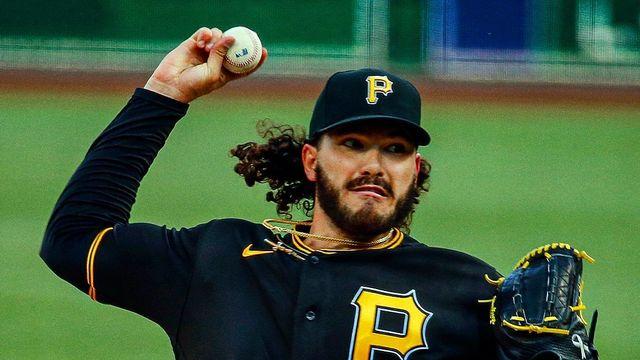 ‘예비 선발에 30M을 태워?’ 폰세, 토론토 1~5선발진 명단에 없다