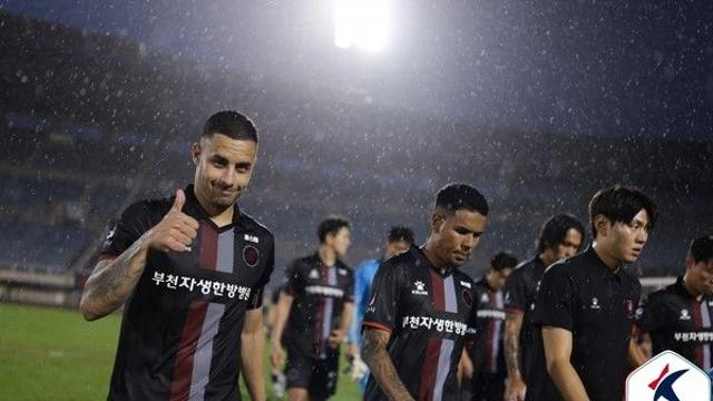 '바사니의 왼발vs윌리안의 오른발' 승격과 강등 사이에서 맞붙는 부천과 수원FC