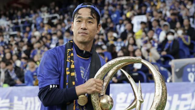 '거침 없는 축구천재' 박주영, 끝내 고개 숙이다…울산HD 퇴단 선언 