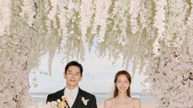 온주완♥방민아 부부되더니 SNS 공개 고백 ‘애정 뚝뚝’