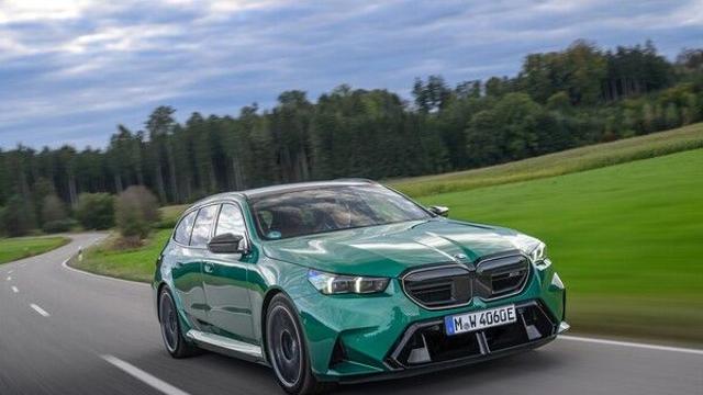 BMW 코리아, 국내 최초 ‘뉴 M5 투어링’ 공식 출시