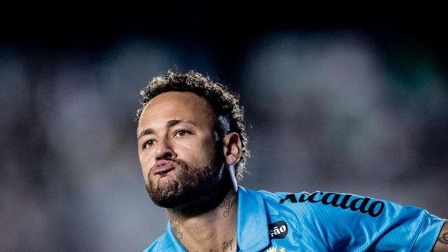 ‘미친 정신력' 네이마르, ‘시즌 아웃’ 부상 참고 1골 1도움→해트트릭...산투스는 잔류 눈앞