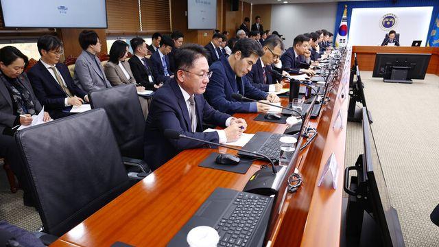 대통령실 “김남국 사직 수리...주요 보직자에 청탁 없어”