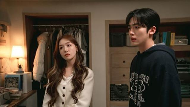 김요한·황보름별·방민아, 세상 불편한 삼자대면 포착 (제4차 사랑혁명)