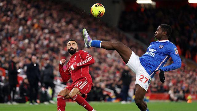 손흥민은 안 이랬는데, 갈수록 추해진다...살라, 2연속 교체에 대놓고 불만 표시