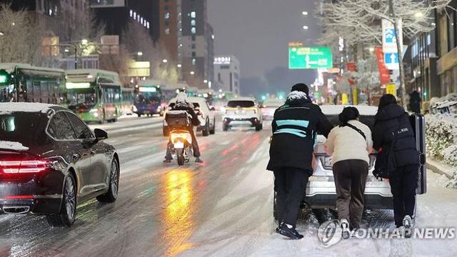 서울경찰, 기습폭설에 