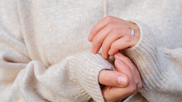 자꾸만 얼어붙는 손발 ‘수족냉증’ 그냥 넘겨도 될까?