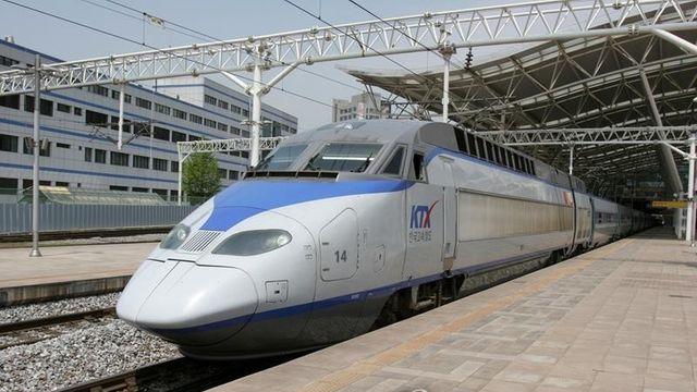 행신행 KTX 천안아산역 진입 중 화재… 승객 400여명 하차·대피