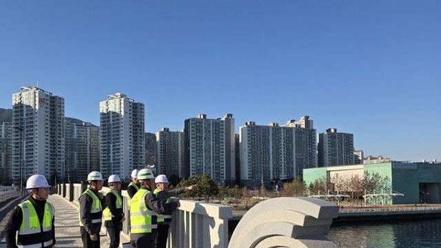 HDC현대산업개발, 마산해양신도시 현장 점검