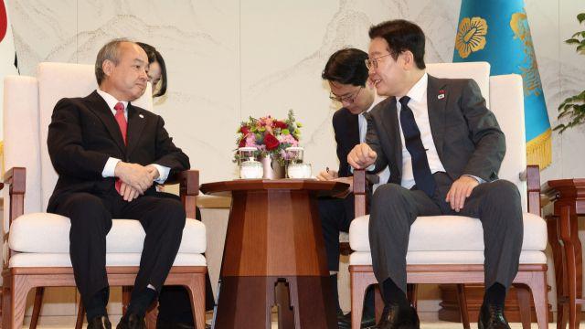 李대통령, 손정의 만나 