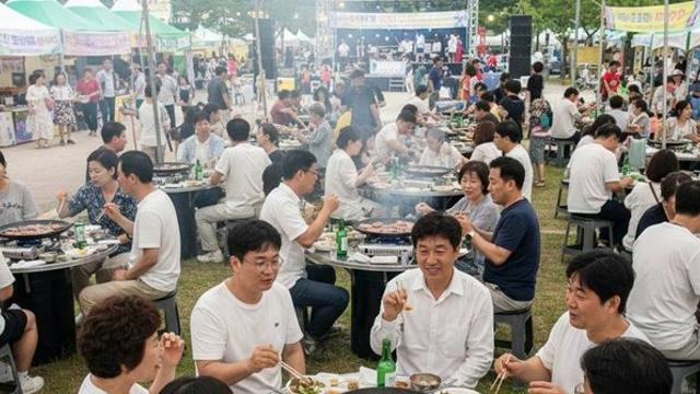 정상회담 한 달 만에 깜짝...무려 4.5t 싱가포르 수출 직행한 ‘이 식재료’ 정체