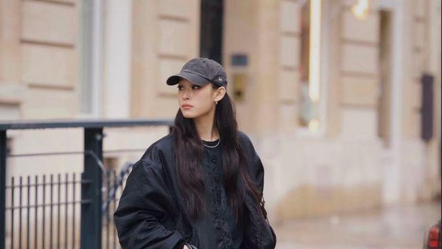 롱 부츠 이렇게 소화한 애니는 패션 고수 맞습니다