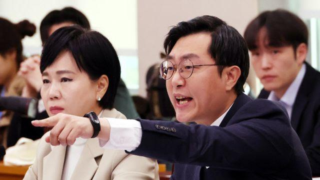 '지귀연 늑장감찰' 비판하더니…與 