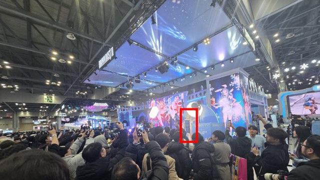 [AGF 2025] 같이 찍기만 해?...‘코스어 데이트’가 새 트렌드로