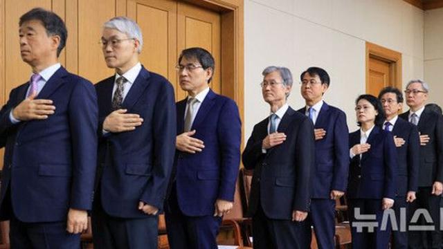 與, 전국법원장회의에 