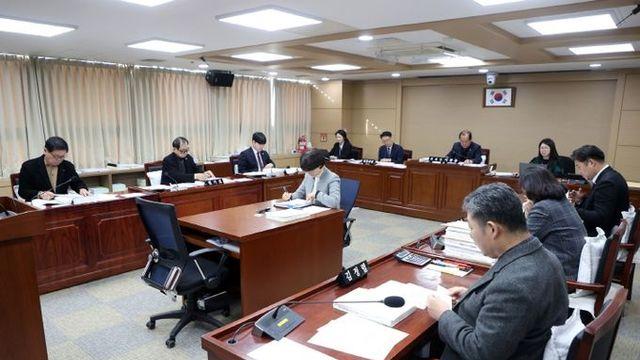 수원특례시의회 도시미래위원회, 조례안 등 안건심사