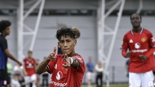 ‘어림도 없다’ 맨유, 15세 유스에 관심 표한 바르사 차단→ ‘HERE WE GO “맨유, 무조건 사수”