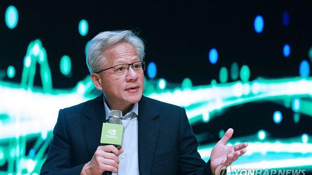 FT '올해의 인물'에 젠슨 황 등 25인…한국계 미셸 강 포함