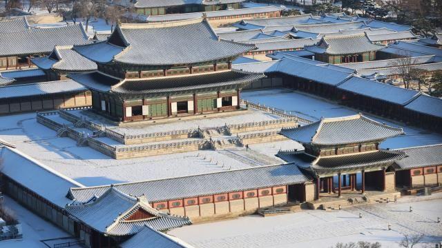 [오늘 날씨] 낮 최고기온 14도...중부 곳곳 흐리고 눈·비