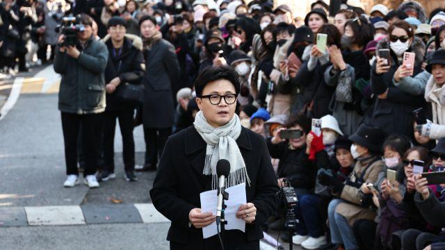 한동훈 “통일교 돈 받은 민주당·민중기 특검 해산하라” 직격