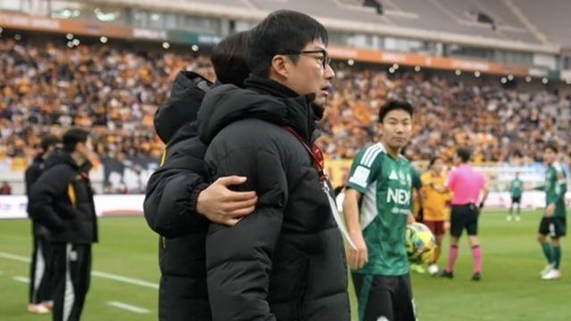 [코리아컵 이슈] 포옛은 징계, 이정효는 경기 도중 레드카드…결승전인데 감독이 없다