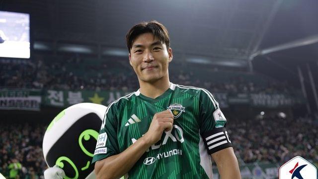 [코리아컵 라이브] “사실 승우가 받을 줄 알았는데”…대회 MVP 전북 박진섭 “잊지 못할 하루”