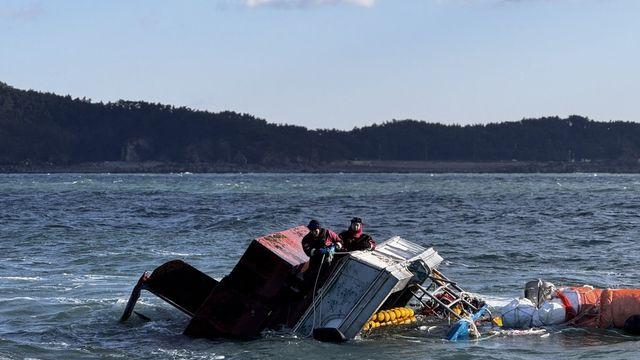태안 천리포 해상 전복된 어선 마지막 실종자 숨진 채 발견