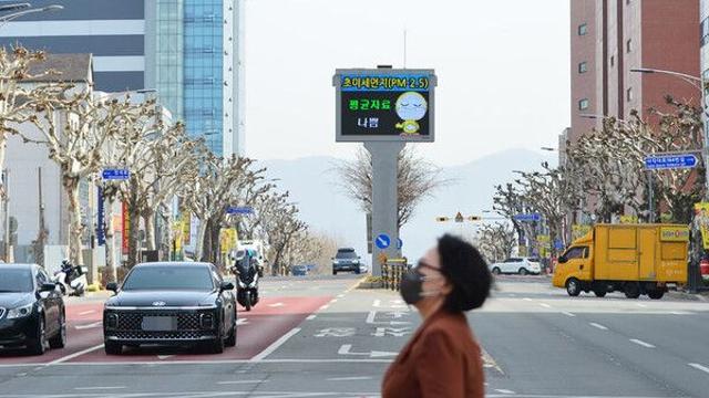 충북 낮 최고 10~15도 포근…미세먼지 '나쁨'