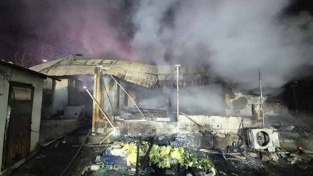 한밤중 김제 주택서 화재…80대 숨져