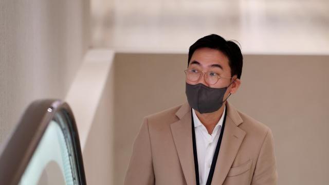 법원, '김건희 집사' 공범 조영탁 구속영장 발부...