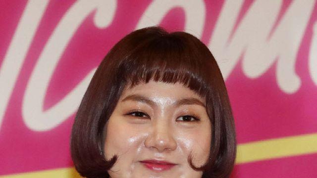 박나래, '주사 이모' 논란 소속사 "불법 아냐"