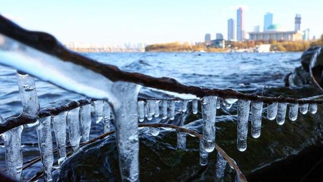 겨울 특수는 옛말…차게 식은 한파 관련株