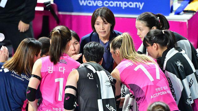 '24-21→27-29' 무너진 흥국생명, 사령탑도 아쉽다…